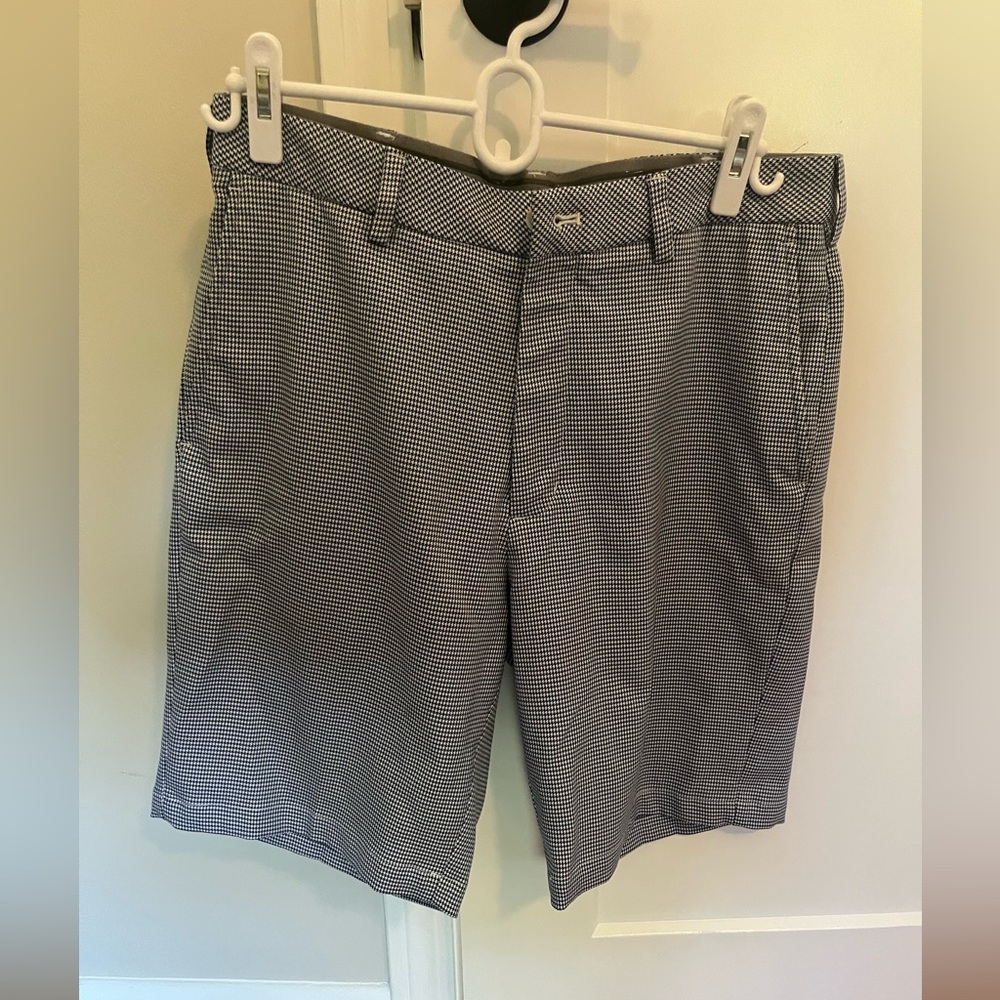 Walter Hagen 10” Golf Shorts- size 34